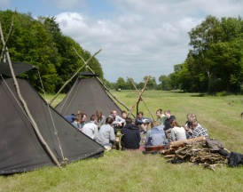 Pfingstlager2006Essensrunde.jpg