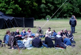 Pfingstlager2006Essensrunde2.jpg